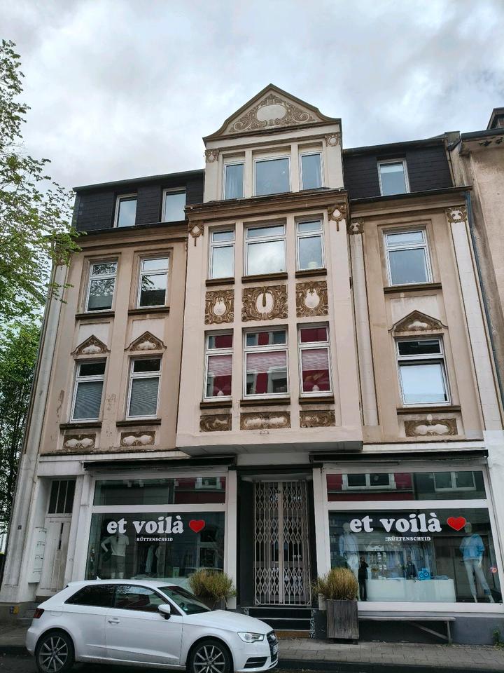 Thumbnail-4 Zimmer Altbau Wohnung in Essen Rüttenscheid