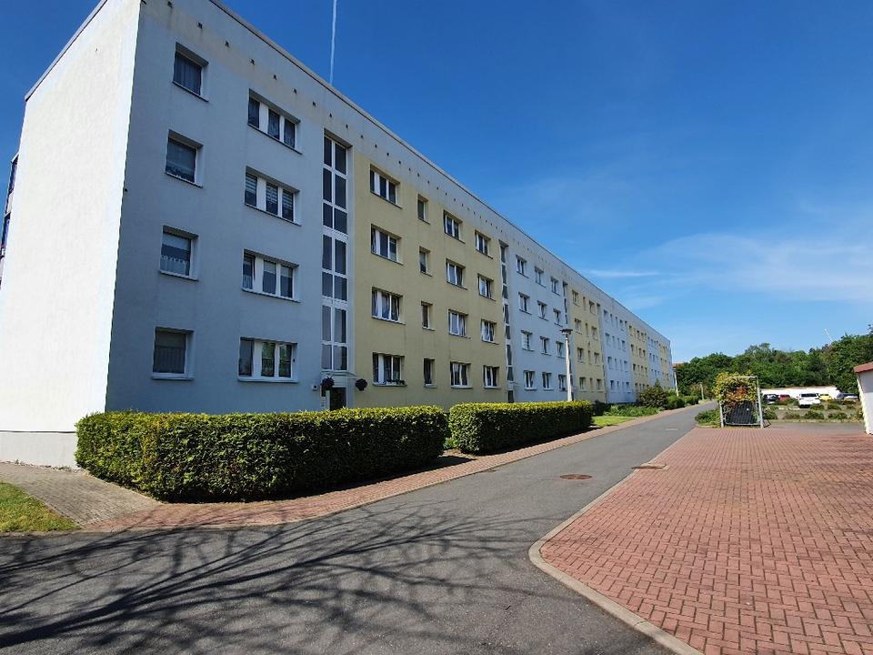 Thumbnail-ruhiges Wohnen in Hettstedt - sanierte 3-Raum-Wohnung mit Balkon - WE 32