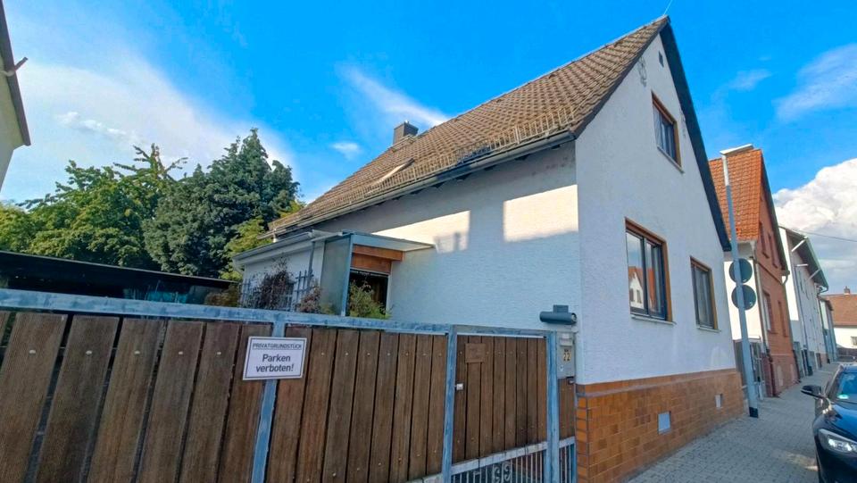 Thumbnail-Einfamilienhaus mit großem Grundstück in Dreieich-Offenthal