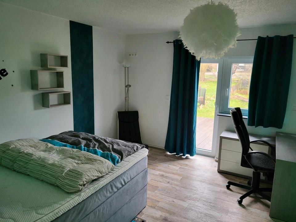 Thumbnail-Zwei Zimmer Wohnung ( WG )