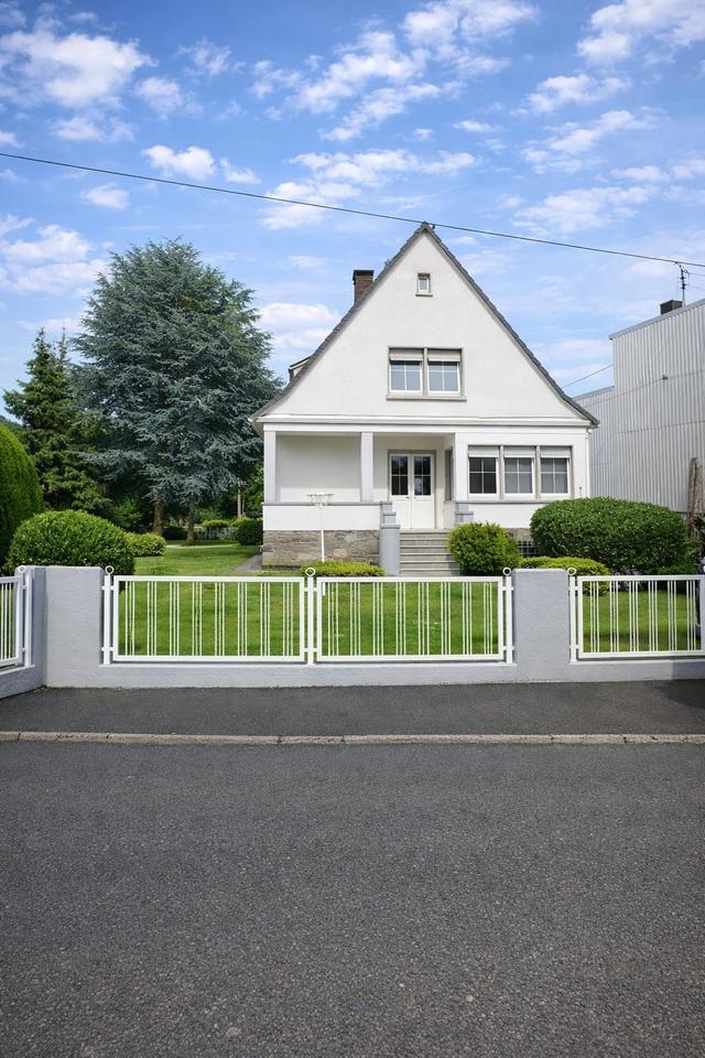 Thumbnail-Charmantes Einfamilienhaus mit 1465 m² Grundstück & Baupotential