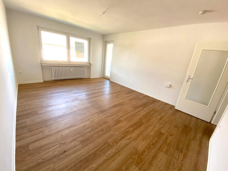 Thumbnail-Ab sofort frei: Helle 3-Zimmer-Wohnung mit modernem Bad und Balkon
