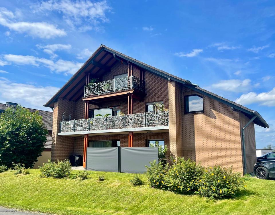 Thumbnail-Großzügige, helle 4-Zimmer Wohnung mit Balkon in Winterscheid