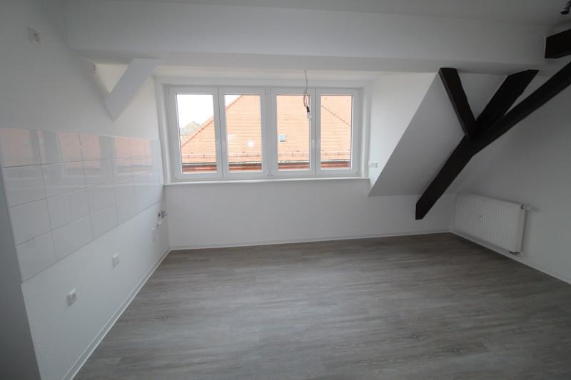 Thumbnail-Perfekt für Singles - kleine DG-Wohnung mit Balkon und Fassadenvollwärmeschutz