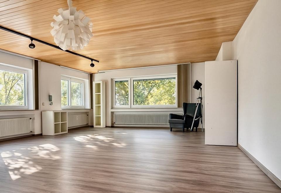 Thumbnail-Charmantes 1-Zimmer-Appartement 38qm mit separatem Eingang und Gartenblick