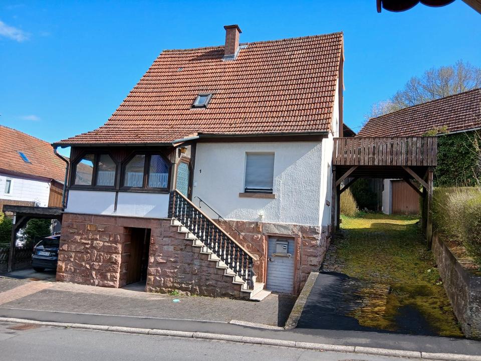 Thumbnail-Einfamilienhaus mit Scheune