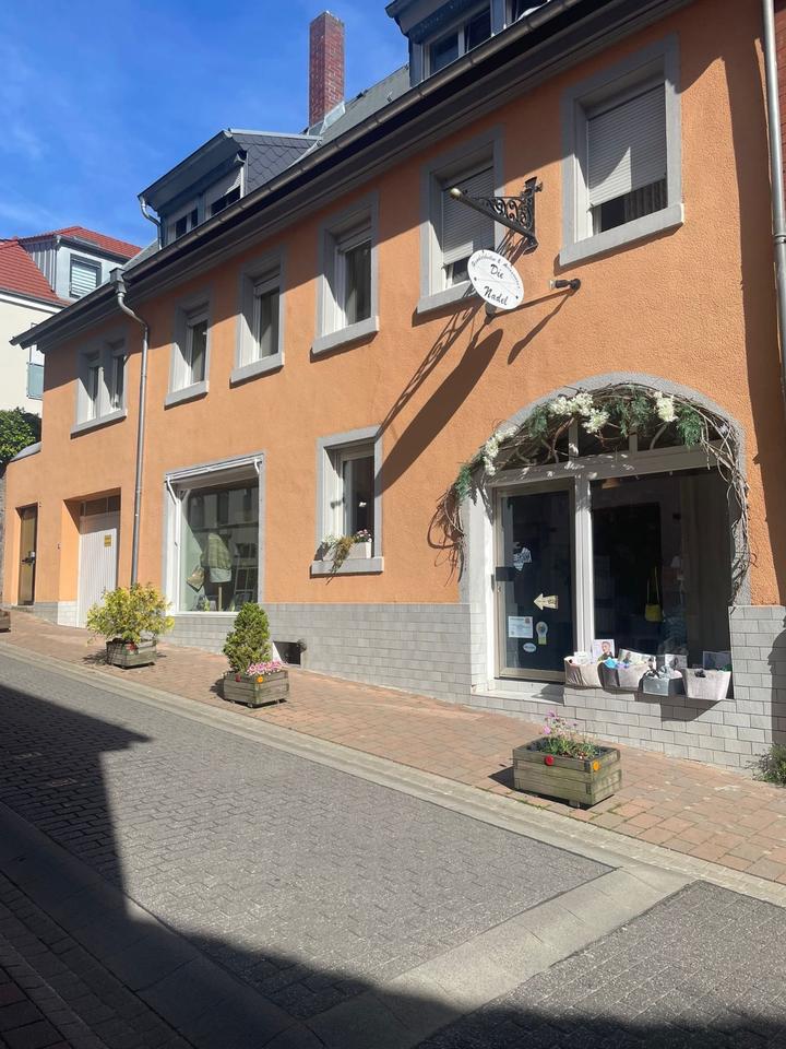 Thumbnail-Vermietetes Wohn-und Geschäftshaus in Weinheim, zentralste Lage