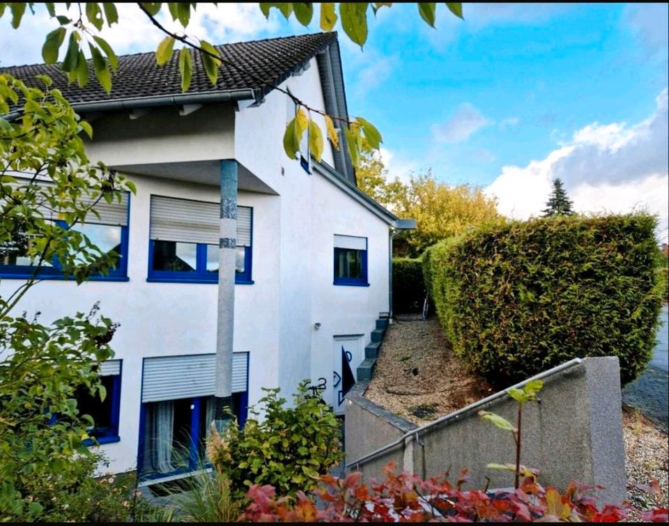 Thumbnail-Freistehendes Einfamilienhaus mit Garten - provisionsfrei