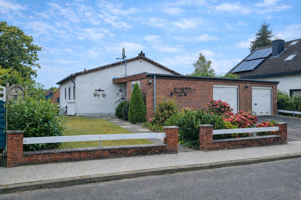 Thumbnail-Bungalow mit Südgarten - großzügigem Souterrain, Stockelsdorf