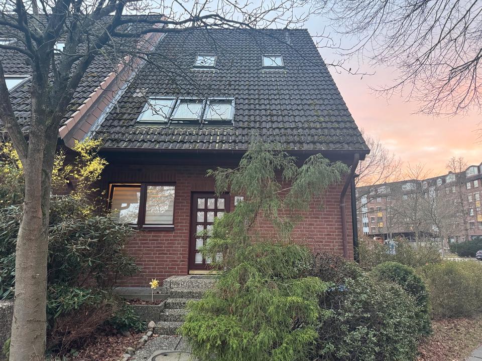 Thumbnail-Endreihenhaus in Hamburg Niendorf