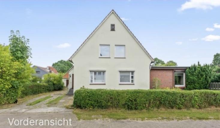 Thumbnail-Großzügiges 1 - 2 -Familienhaus mit großem Grundstück & Potenzial