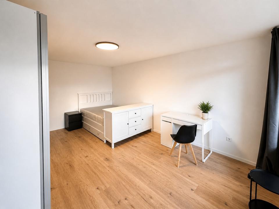 Thumbnail-WG-Zimmer mit Loggia in WG, modernes 26m2 Zimmer für 2 Personen