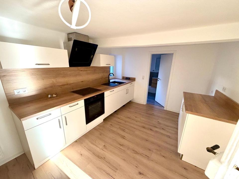 Thumbnail-3 ZKB Altbauwohnung - Zentrale Lage Am Markt HEF