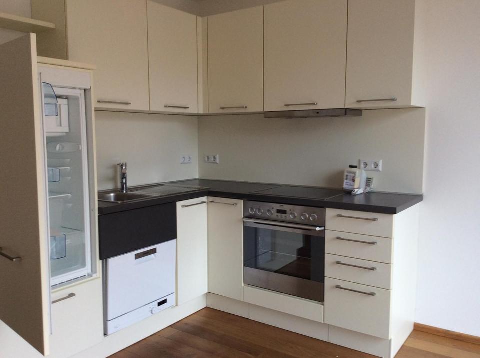 Thumbnail-Hochwertige 2,5-Zimmer-Maisonettewohnung mit Garten & Carport