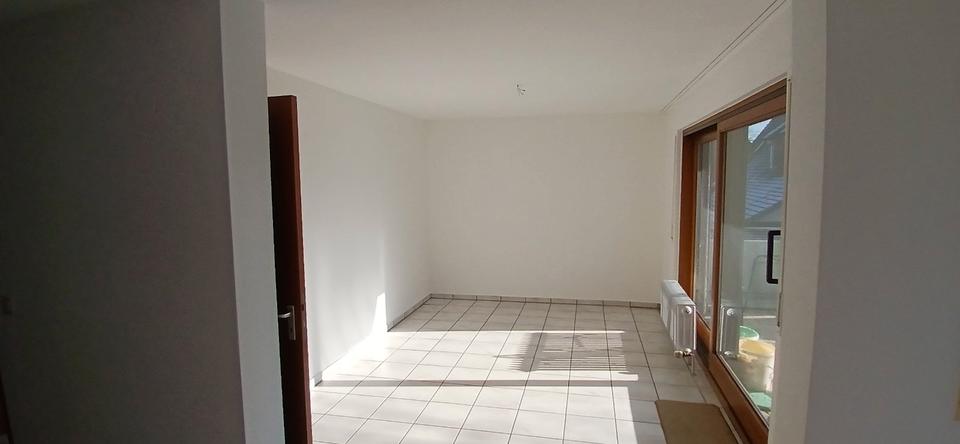 Thumbnail-4,5-Zimmer Wohnung mit Balkon + 2 Tiefgaragenplätze in Backnang
