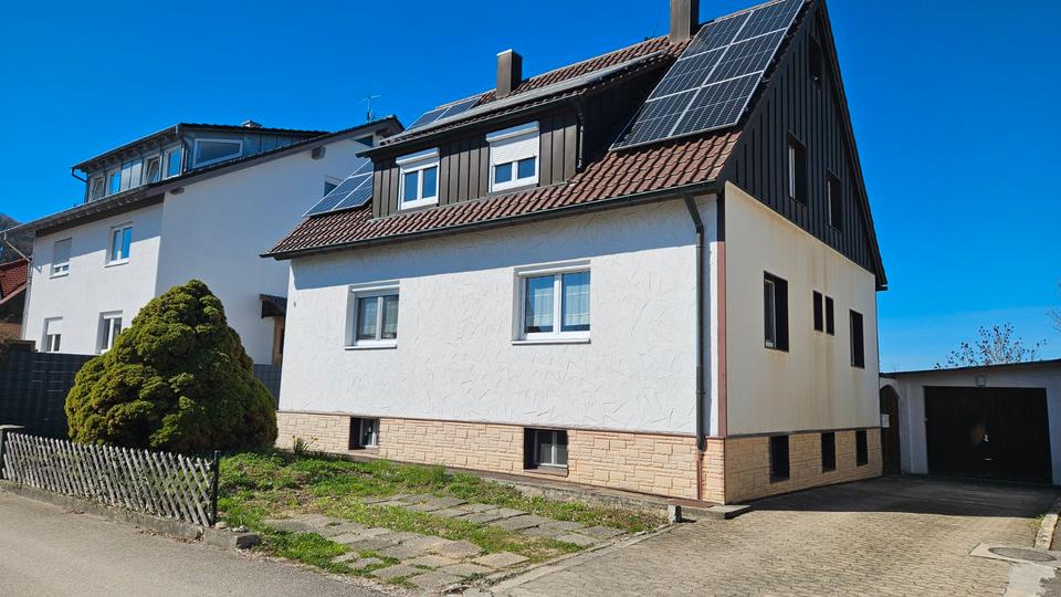 Thumbnail-Modernisiertes freistehendes Einfamilienhaus in Hohenstaufen