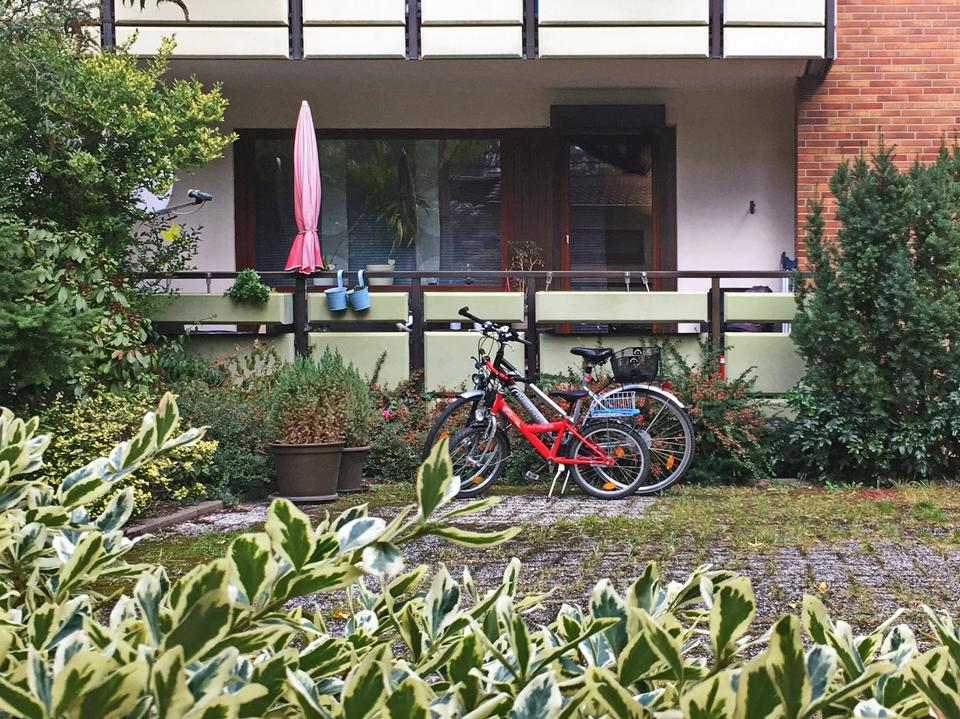 Thumbnail-Erdgeschoß-Wohnung. mit Balkon 2,5 Zimmer., Innenstadtnah