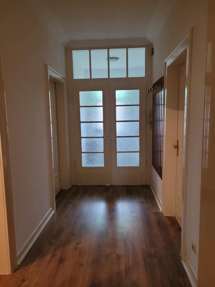 Thumbnail-Vermiete 4 Zimmer Wohnung 100m2 in Bad Salzuflen Nähe Kur Park