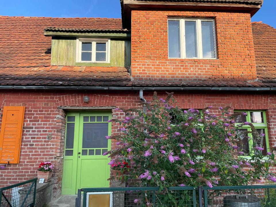 Thumbnail-Hof mit großem Grundstück