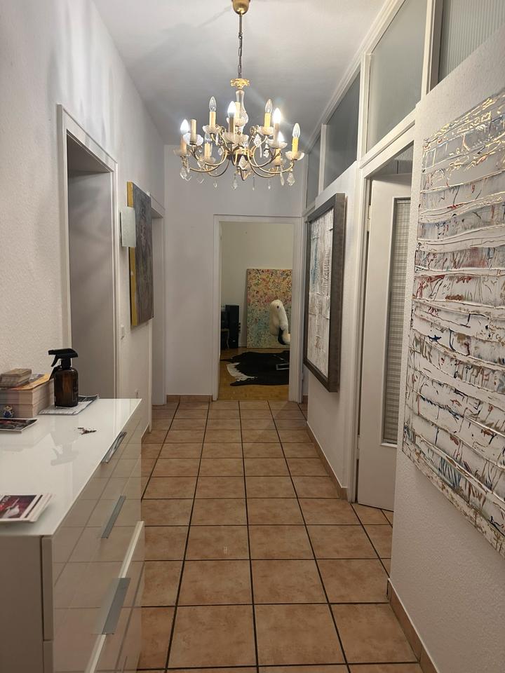 Thumbnail-Wg-Zimmer in Krefeld - nur Frau