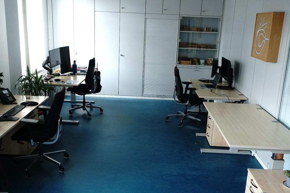 Thumbnail-BüroarbeitsplatzCo-Working Büro mit Werkstatt-Option ZentrumOst