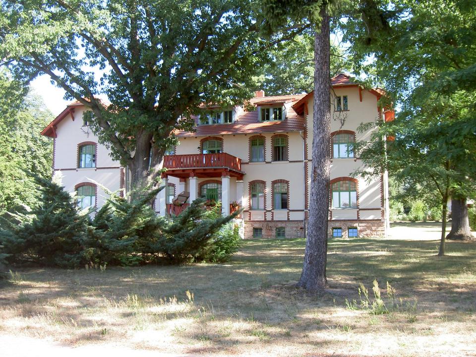 Thumbnail-Wohnung in ehemaligen Jagdschloß in 03172 Krayne bei Guben