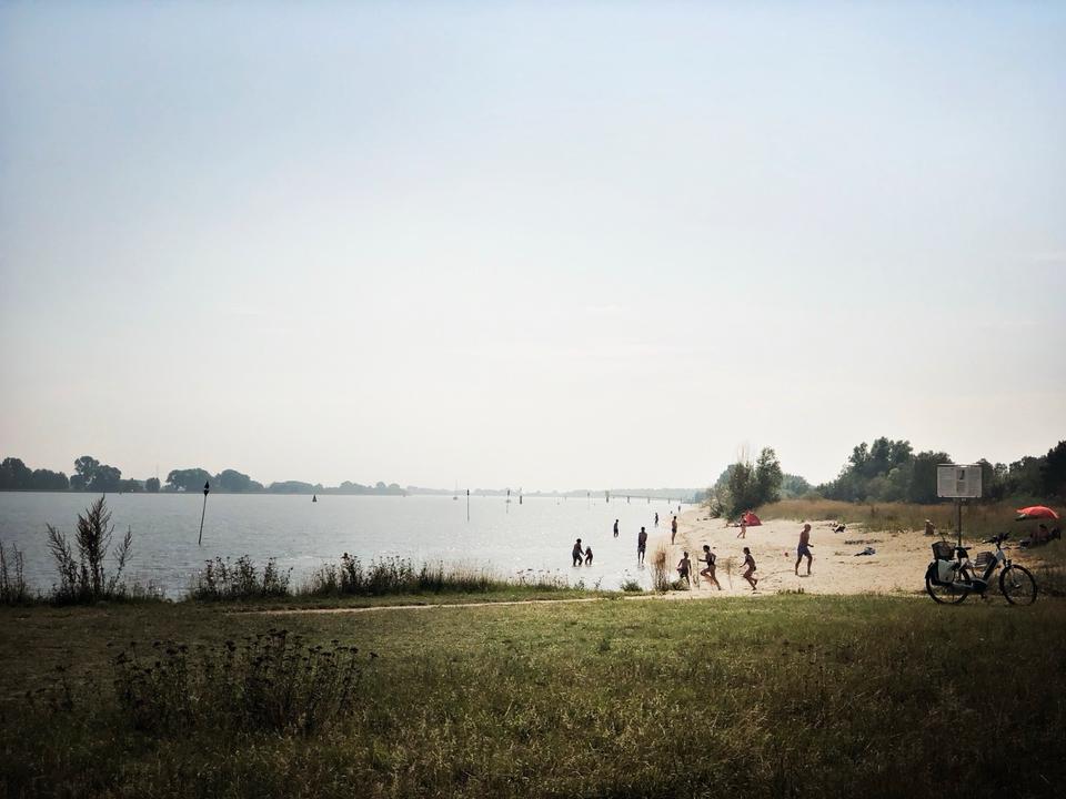 Thumbnail-Große, helle geräumige Wohnung in Oberhammelwarden am Weserstrand