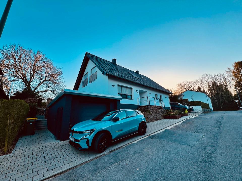Thumbnail-Vollsaniertes Einfamilienhaus (240 m²) in bester Lage von Ofden