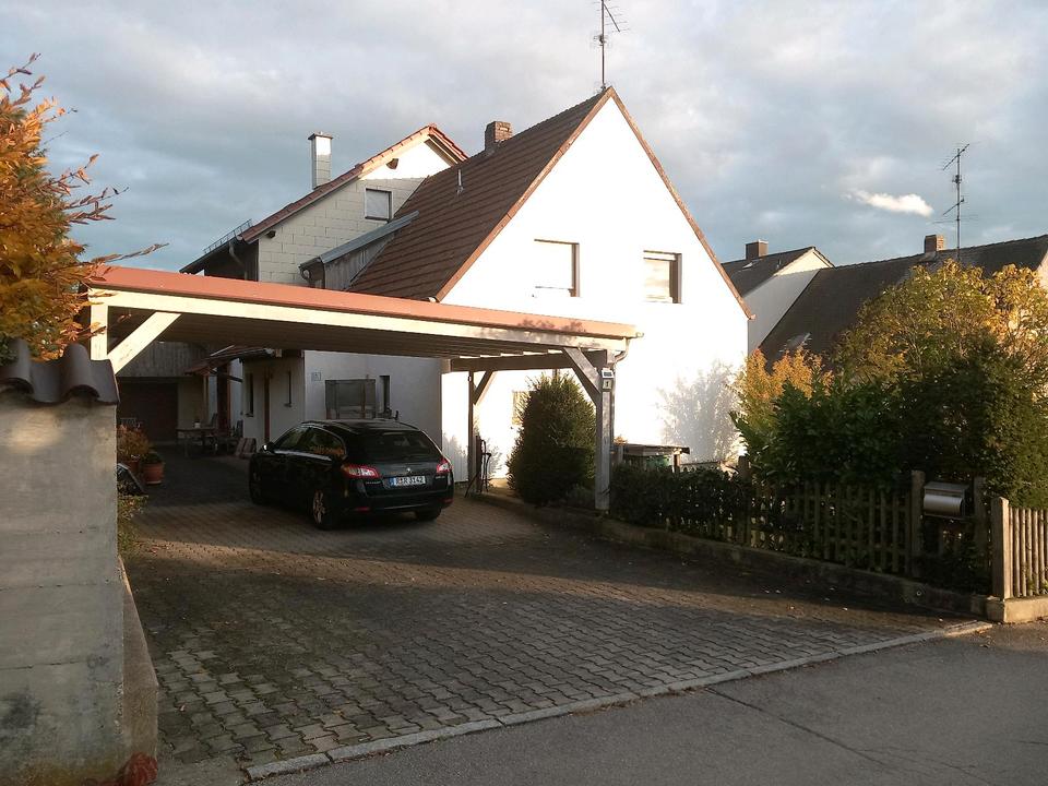 Thumbnail-Ein-Zweifamilienhaus in Aufhausen