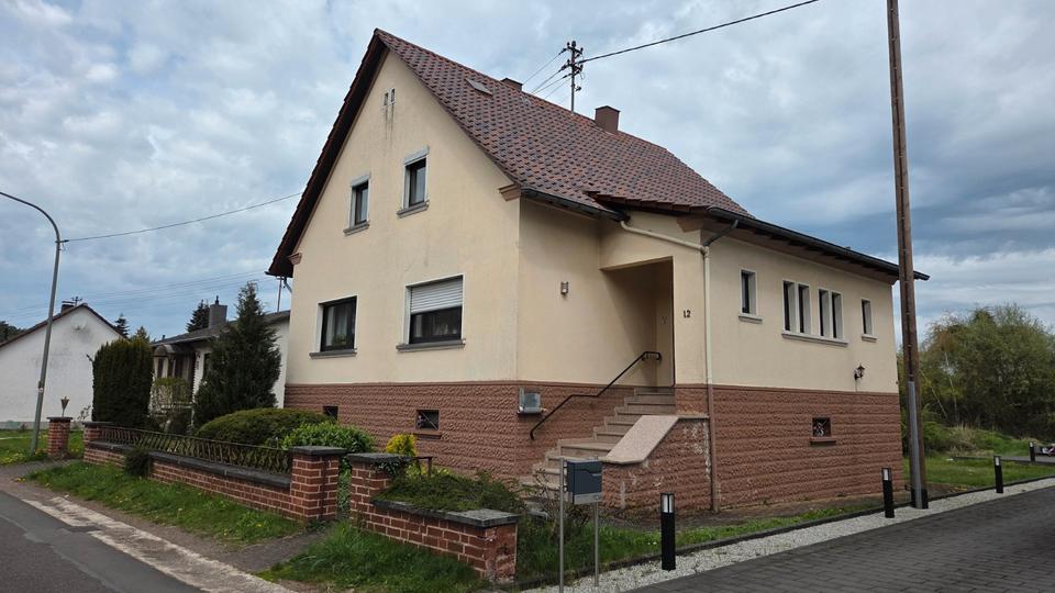 Thumbnail-Einfamilienhaus mit Garage