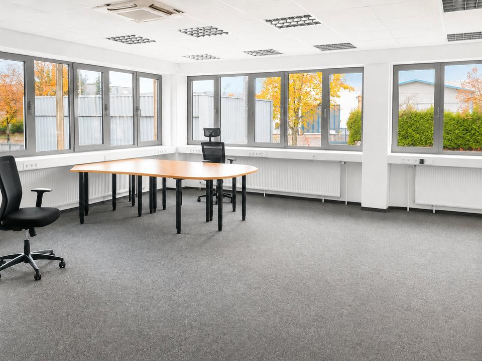 Thumbnail-Helle Büroräume im Industriegebiet zu vermieten - ca. 80 m²