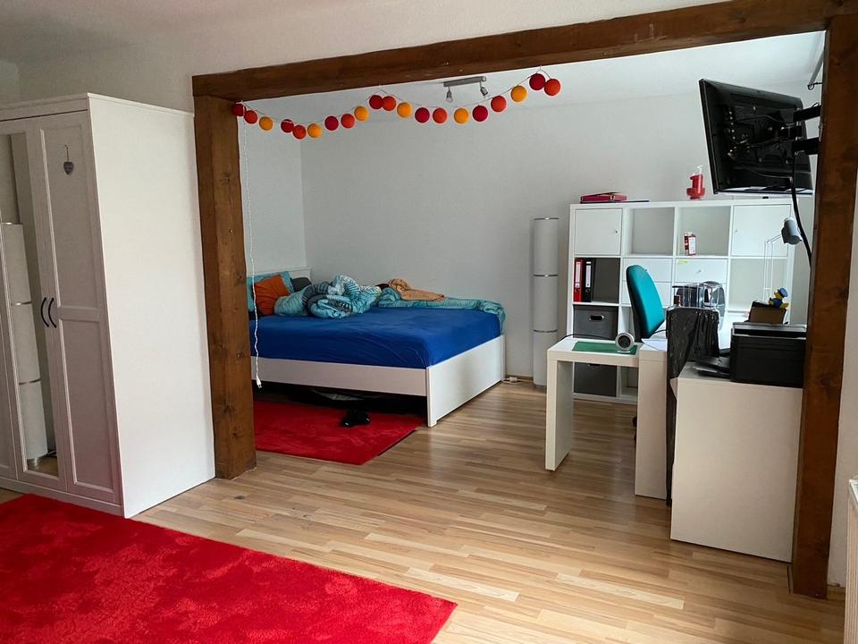 Thumbnail-Schönes WG Zimmer Polizeistudenten