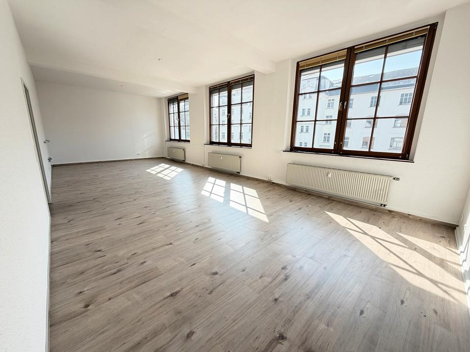 Thumbnail-Großzügige 120 m² Wohnung mit Aufzug & Stellplatz