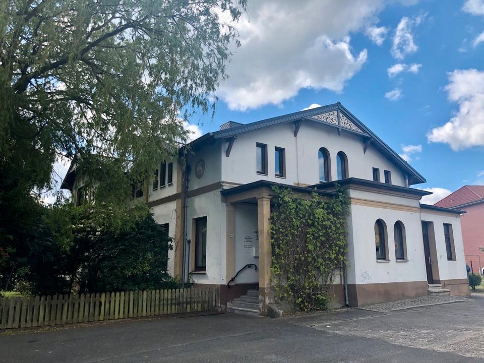 Thumbnail-Mehrfamilienhaus 4 Eigentumswohnungen (3 Wohnungen und 1 Praxis)