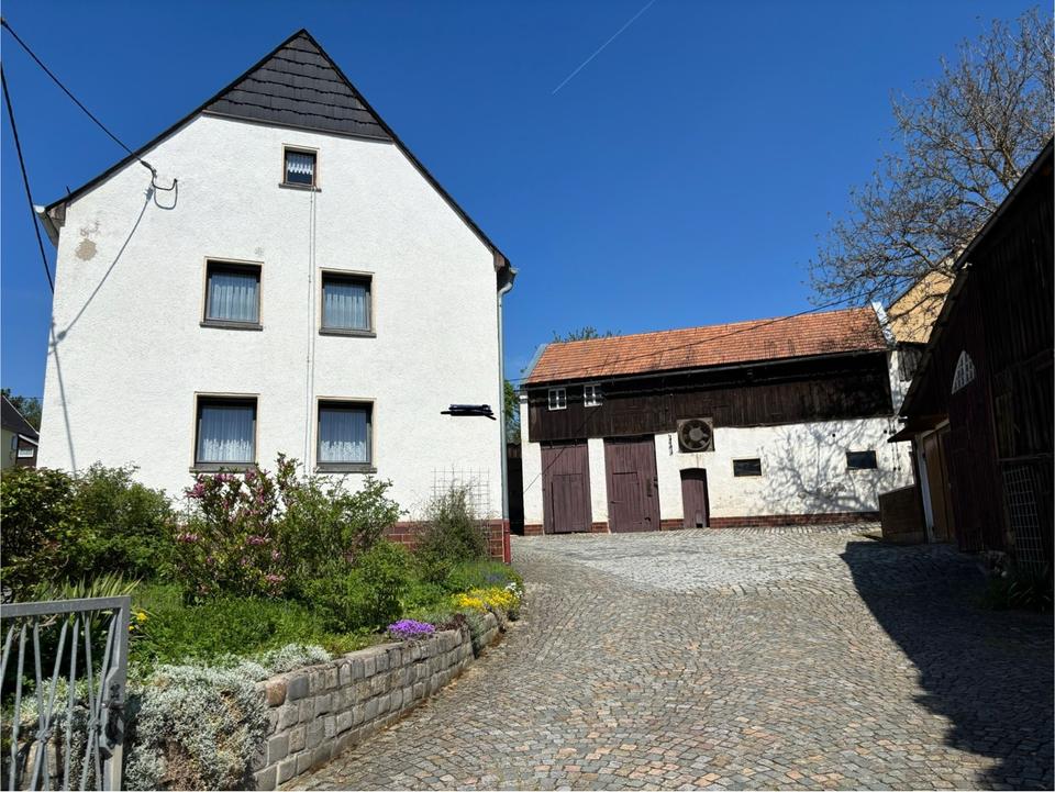 Thumbnail-Bauernhof3-Seiten Hof