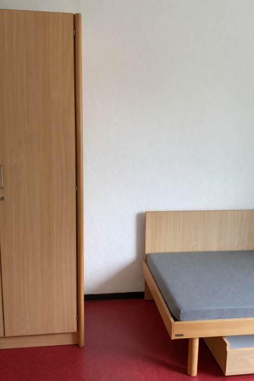 Thumbnail-WG-Zimmer Studentenwohnheim Südstadt ab Mai abzugeben