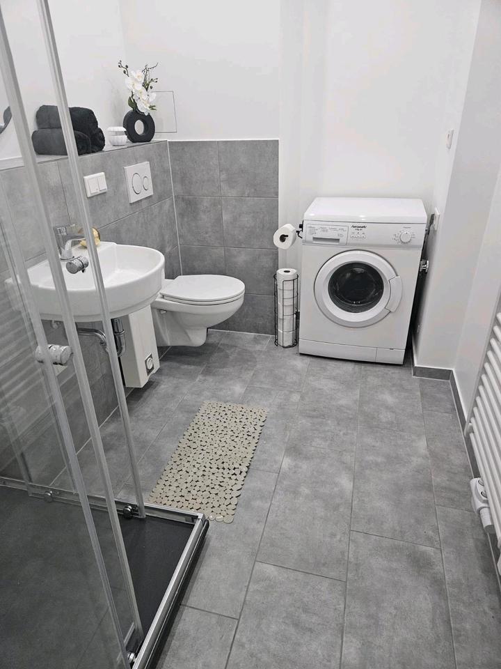 Thumbnail-FerienwohnungStudenten WGMonteurwohnung in Duisburg Beeck