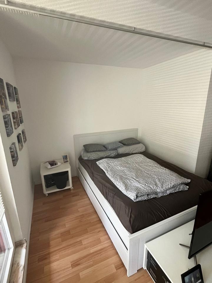 Thumbnail-1Zimmer Wohnung möbliert in Düsseldorf Grafenberg ab 01.09