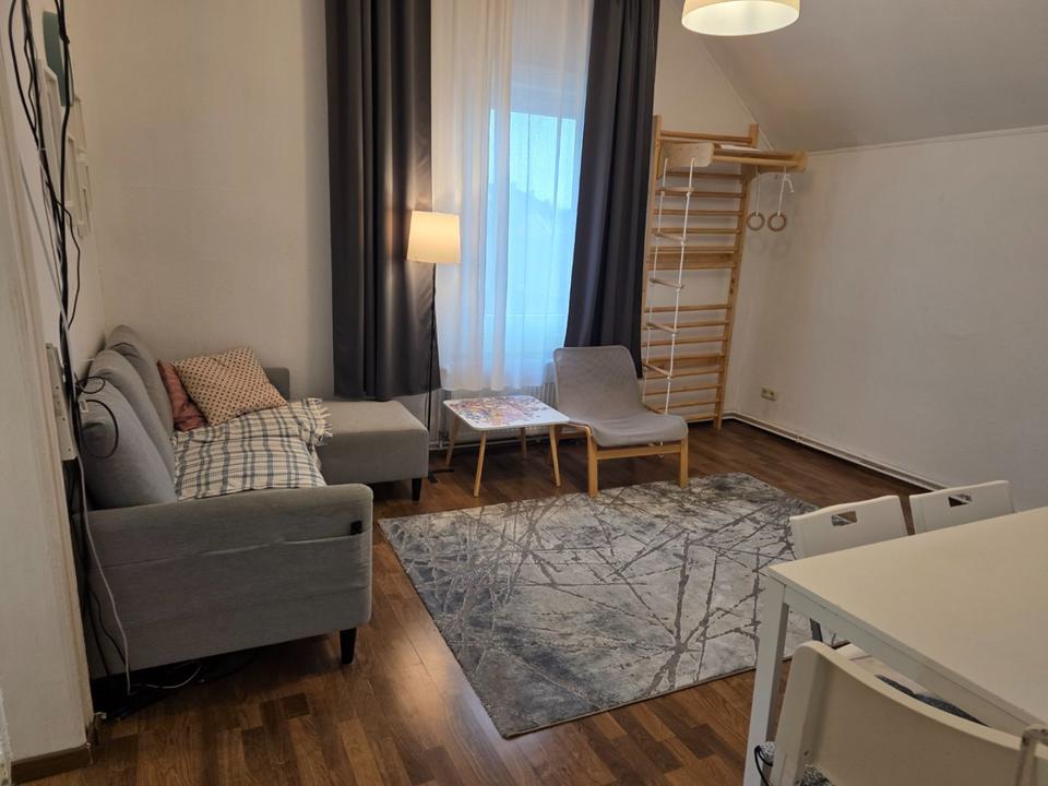 Thumbnail-Charmante 4,5-Zimmer-Altbauwohnung in Griesheim