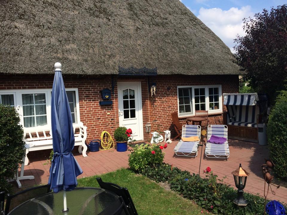 Thumbnail-Reetdachhaus direkt am Deich auf Nordstrand