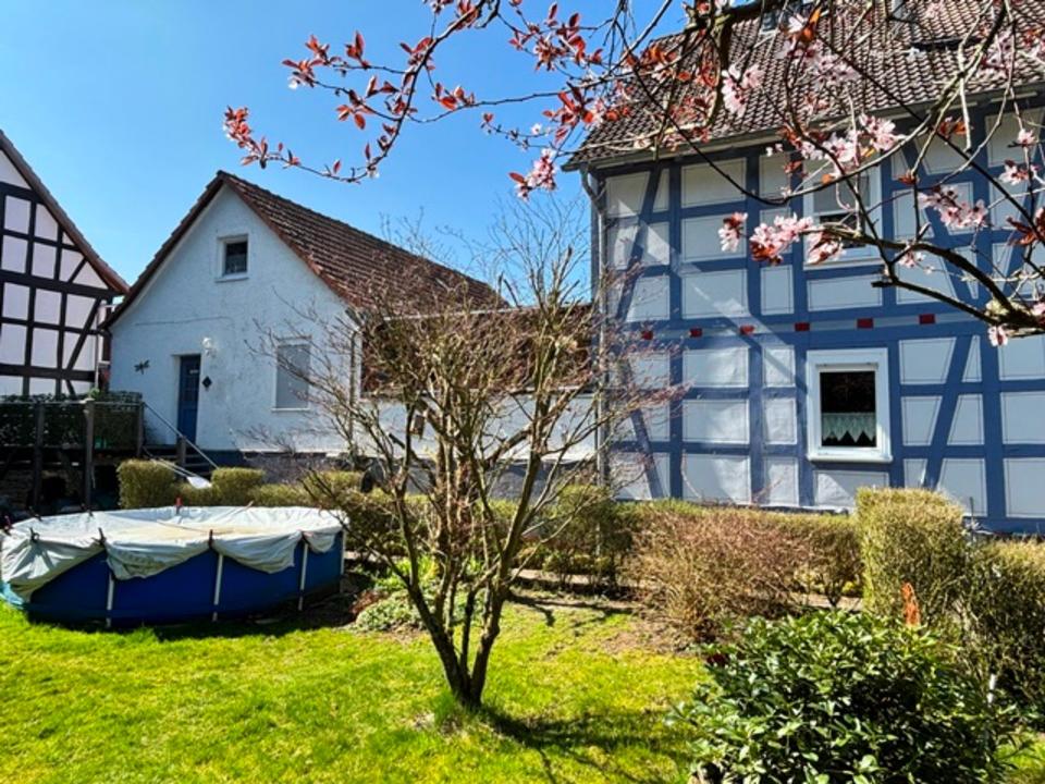 Thumbnail-Zwei-Immobilien, großer Garten und historischem Charme