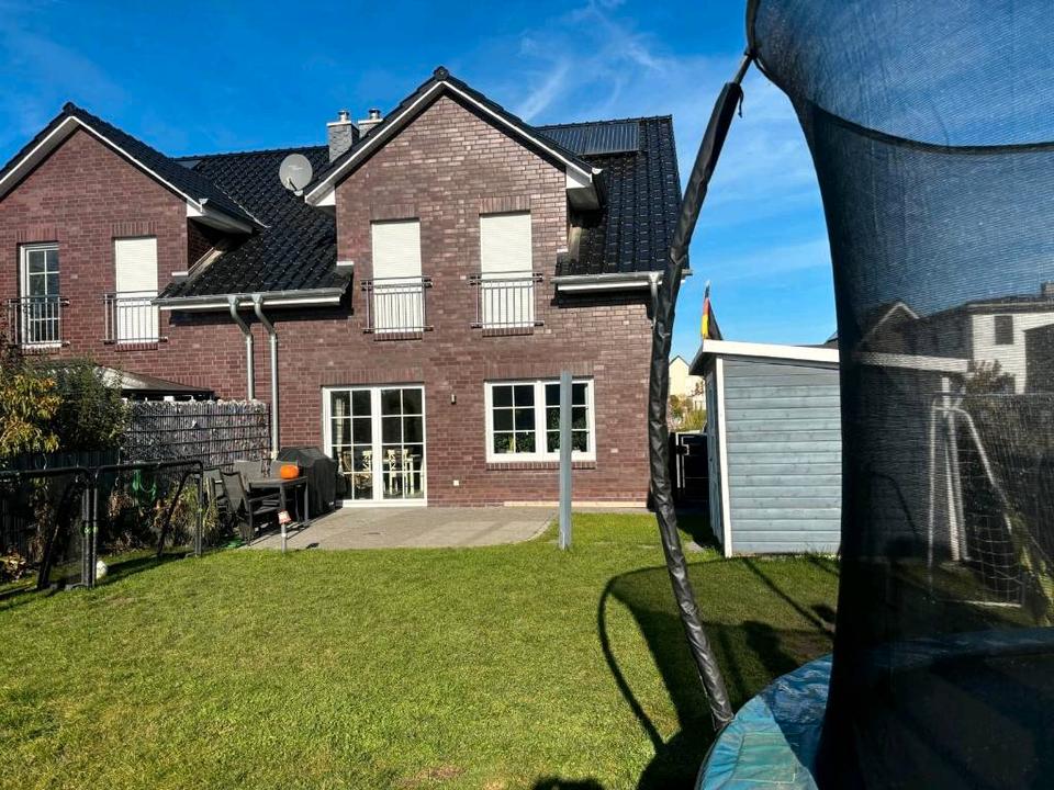 Thumbnail-2 familienfreundliche Doppelhaushälften in Hohenhameln