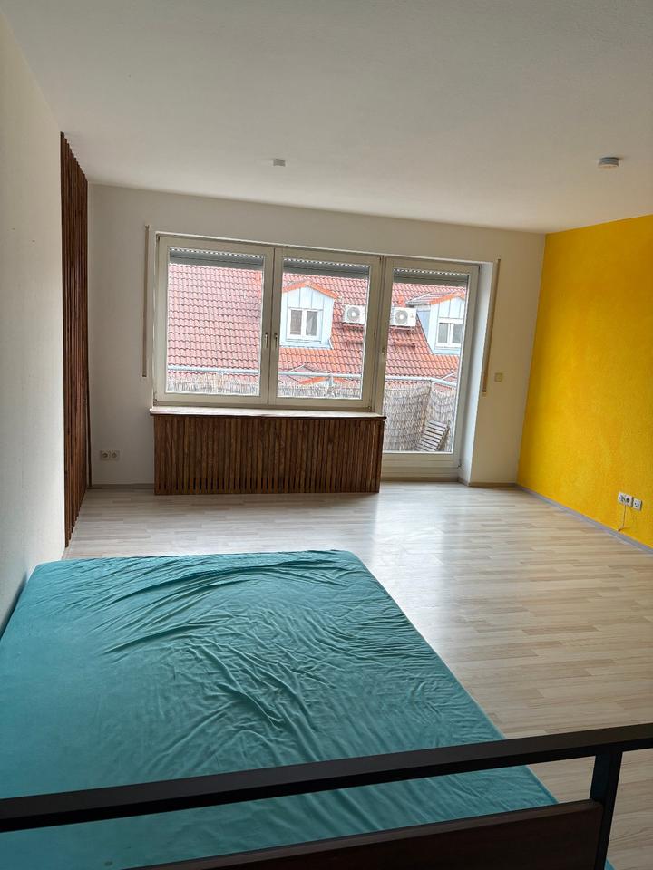 Thumbnail-Sehr helle 1-Zimmer-DG-Wohnung Sachsenheim Zimmerer Pfad