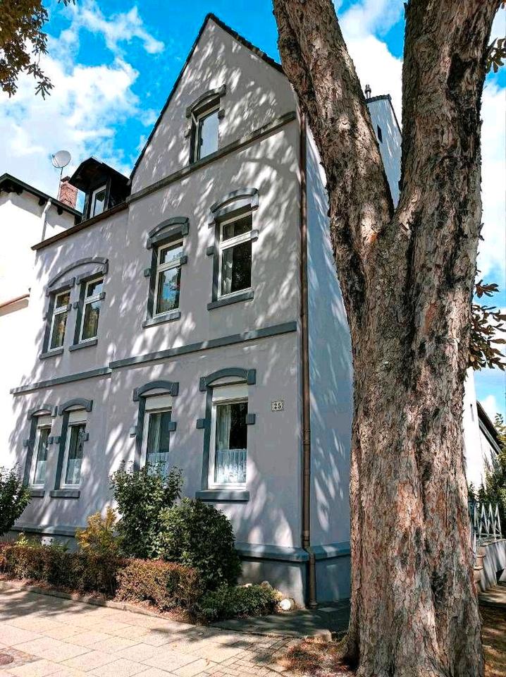 Thumbnail-Großzügiges Familienhaus mit Wintergarten & Garten