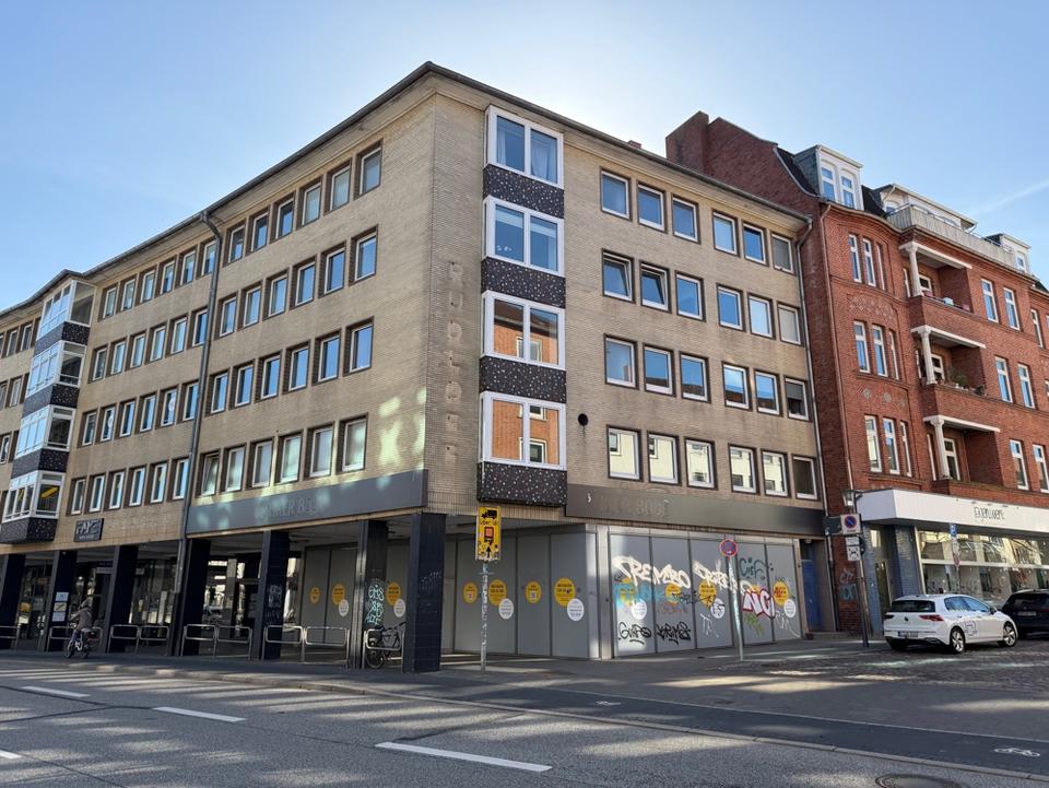 Thumbnail-Ladengeschäft mit guter Außenwirkung anfangs der Holtenauer Straße