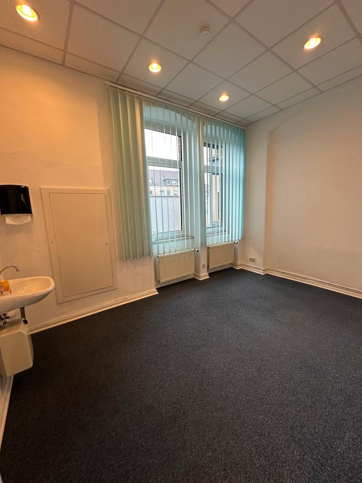 Thumbnail-Innenstadt 5 Zimmer Wohnung ab sofort 1. Og