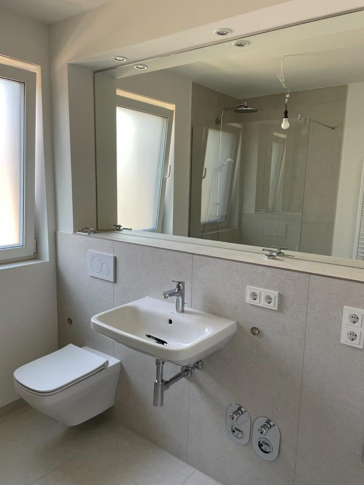 Thumbnail-Moderne 2-Zimmer-Wohnung mit großer Terrasse im Neubau (Baujahr 2