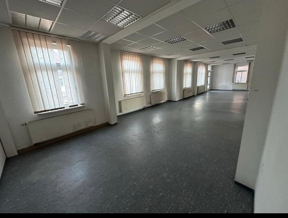 Thumbnail-150qm,EG Wohnung zu vermieten, Keller, Parkplatz , Gasheizung