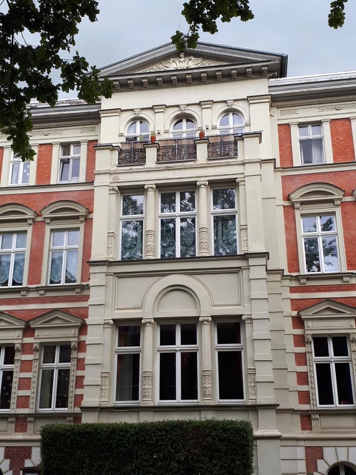 Thumbnail-großzügige 4-Zi.-Whg. mit Terrasse und Gartennutzung