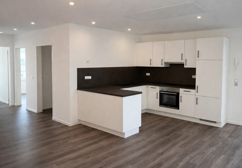 Thumbnail-Zentrale 3-Zimmer-Wohnung mit neuer EBK, Stellplatz & Terrasse